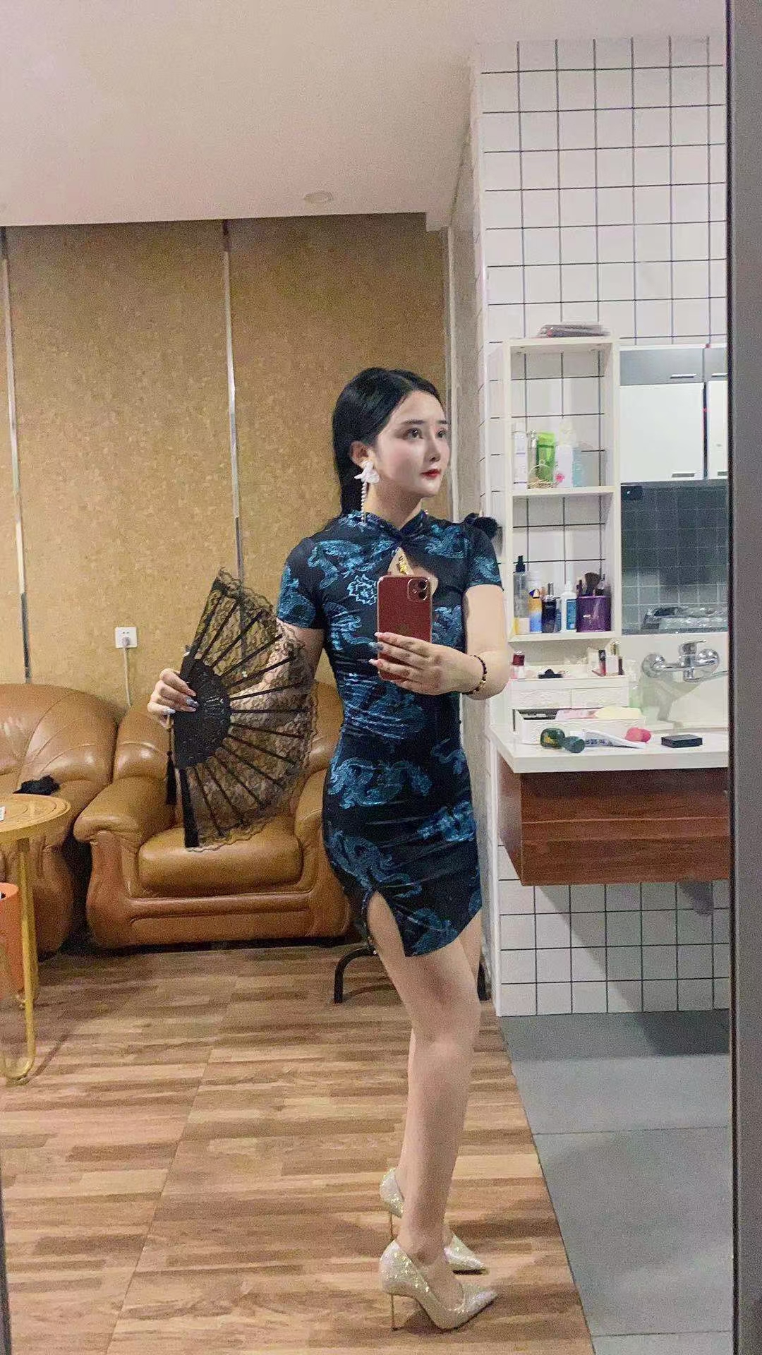 呼市丝袜妹笑笑